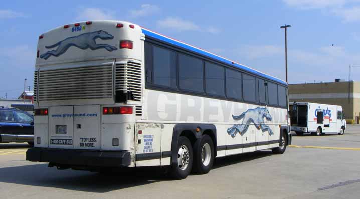 Greyhound MCI 102DL3 6488